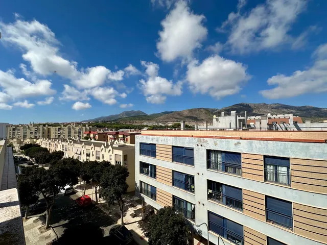 Ático dúplex reformado con amplia terraza en la zona de El Calvario, Torremolinos — 27