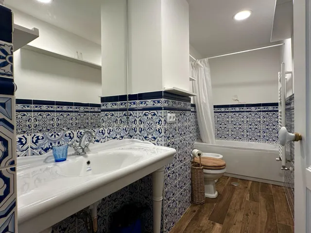 Se vende precioso piso en la calle san antón de Pamplona — 24