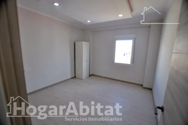 ¡REFORMADO A ESTRENAR! ACOGEDOR, MODERNO Y EXTERIOR, CERCA DEL CENTRO — 14