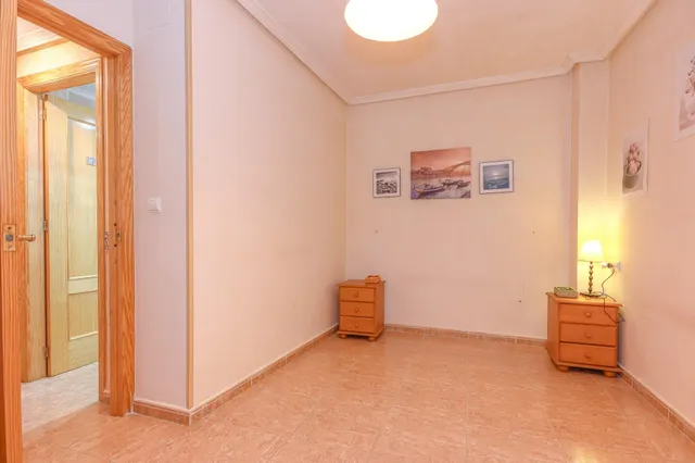 SE ALQUILA APARTAMENTO DE 1 DORMITORIO Y 1 BAÑO EN TORREVIEJA ( PLAYA DEL CURA ) — 10