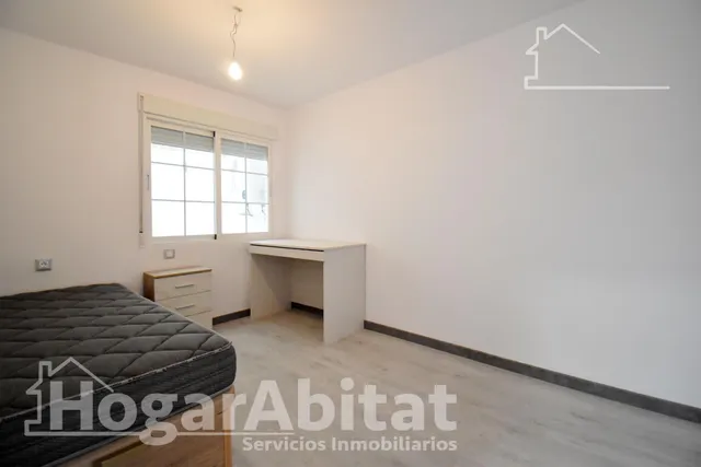 Bonito, luminoso y reformado con gran terraza, balcón y ascensor, cerca del centro — 22