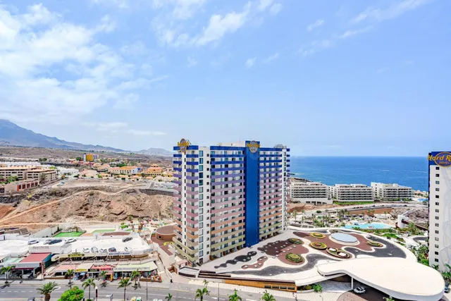 Encantador Apartamento Reformado en Playa Paraíso, Adeje - ¡