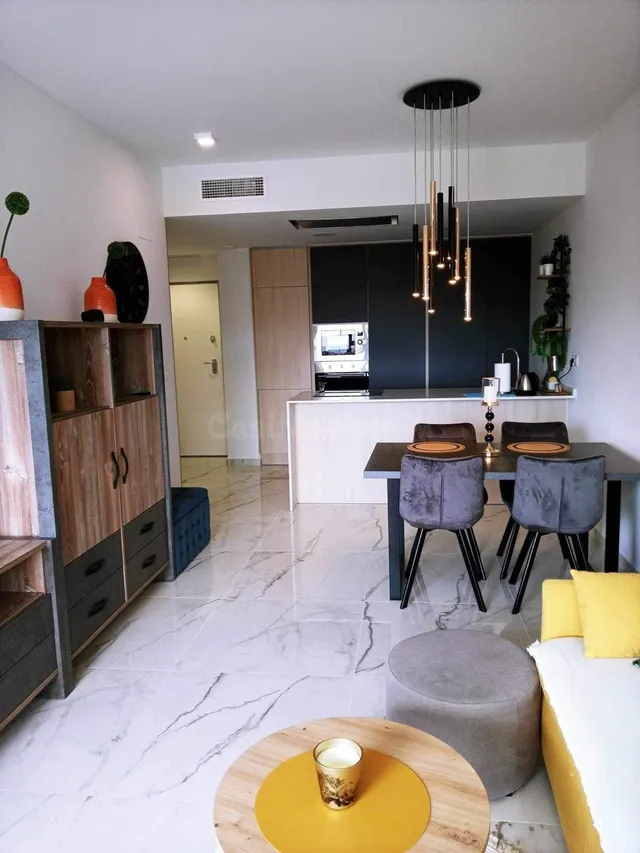 Nowoczesny apartament w sercu Playa Flamenca - foto 2