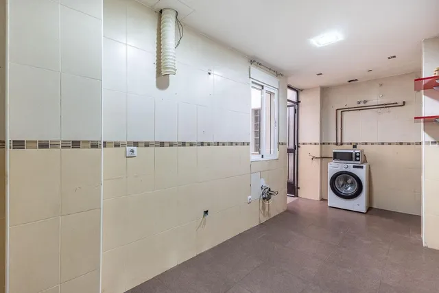 Piso con garaje, trastero y excelente ubicación en Huétor Vega — 6