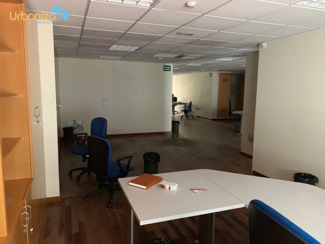 Entreplanta acondicionada en Juan Carlos I — 8