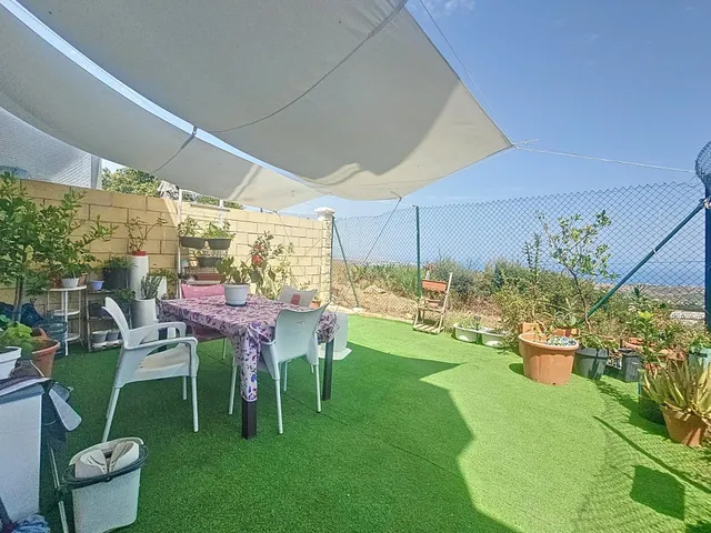 Precioso apartamento de 2 dormitorios con vistas al mar — 20