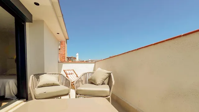 Estudio Ático con encanto en venta zona Sant Sebastiá Tu refugio ideal en Sitges. — 17
