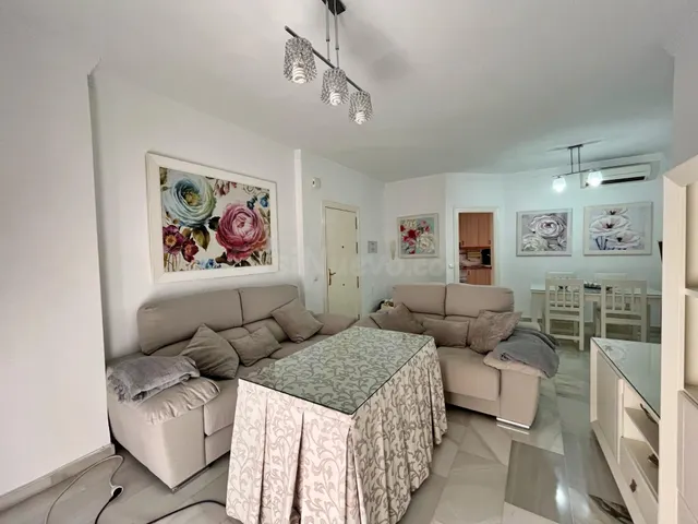 Amplio piso de 3 dormitorios en El Ejido — 2