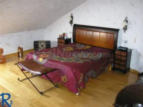 SE VENDE DÚPLEX SEMINUEVO EN EL CENTRO DE VALENCIA DE DON JU - foto 3