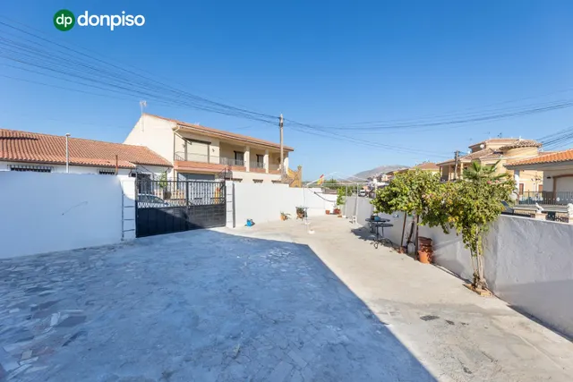 Chalet en zona residencial de Deifontes — 15