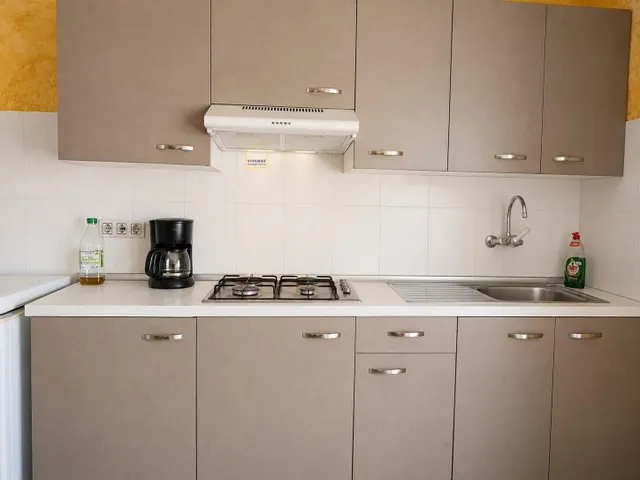Casa con terreno 2 casas más y piscina privada. — 48