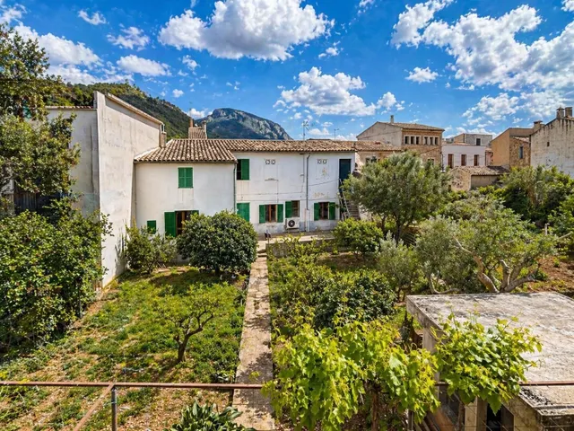 Auténtica casa mallorquina en Alaró con patio, jardín y múlt - foto 2