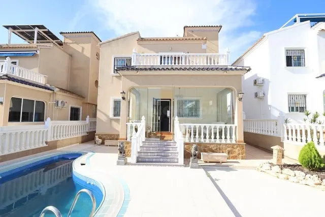 Villa 3 habitaciones 139m² en venta - Lomas de Campoamor-Las