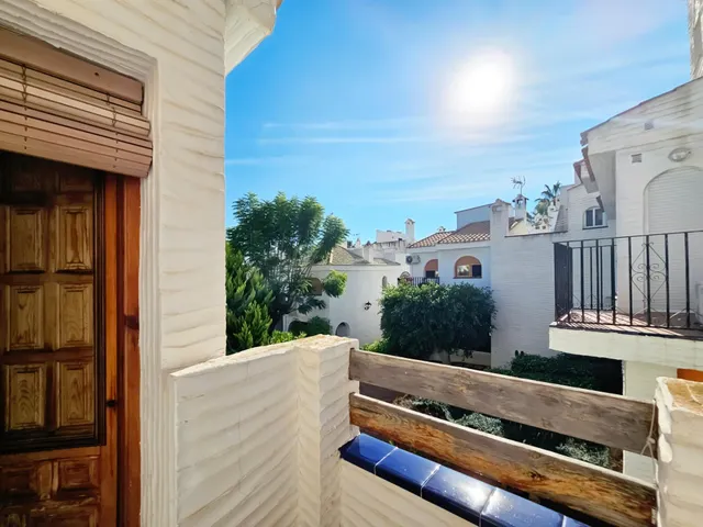 BUNGALOW A 500M DE LA PLAYA EN URBANIZACION CON 4 PISCINAS Y GARAJE !! — 16