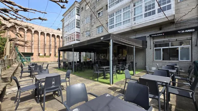 Único Activo de Hostelería con Parking Privado y Terraza lit