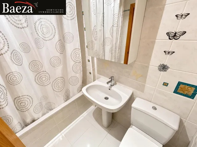 AMPLIA VIVIENDA DE 3 DORMITORIOS CON GRAN TERRAZA, PATIO PRIVADO Y GARAJE EN SANT JOAN D’ALACANT — 23