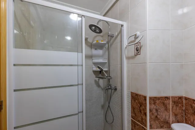 Apartamento de 2 dormitorios a tan solo 100 metros de la playa en La Mata!! — 18
