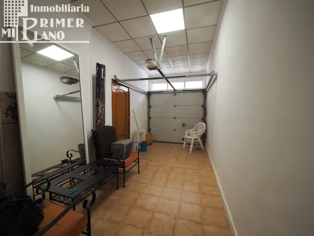 CASA DE DOS PLANTAS JUNTO A C/ DOÑA CRISANTA POR 195.000 € — 26
