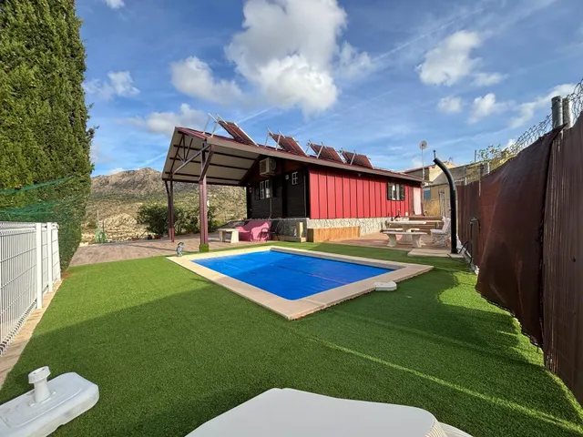 Se vende coqueta casa de madera con terreno en el rellano de molina — 14