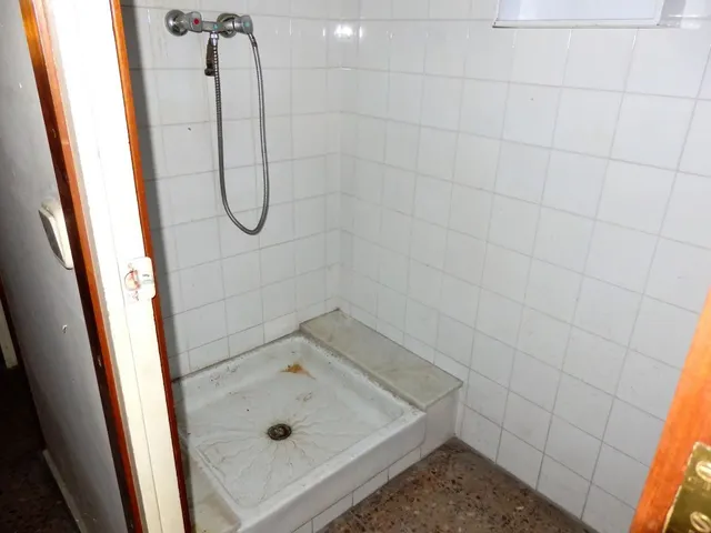 LOCAL COMERCIAL AL POBLE SEC — 6