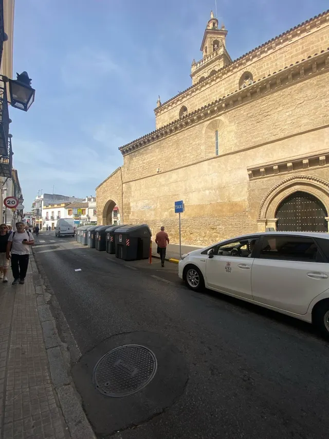 Solar junto a la iglesia de San Lorenzo!!! - foto 3