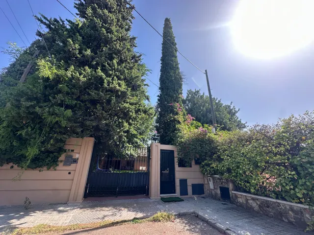 EXCLUSIVA FINCA SEÑORIAL CON TRES VIVIENDAS Y PISCINA EN UNA DE LAS MEJORES ZONAS DE CÓRDOBA — 26