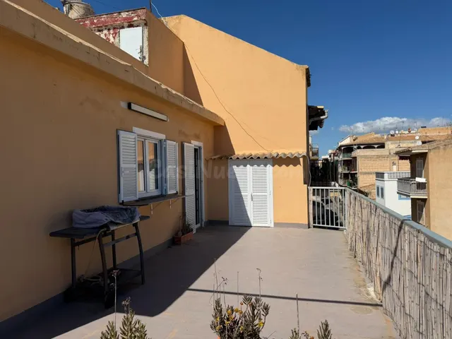ÁTICO CON 64 M2 DE TERRAZA Y VISTAS DIRECTAS AL MAR EN PORTO - foto 3