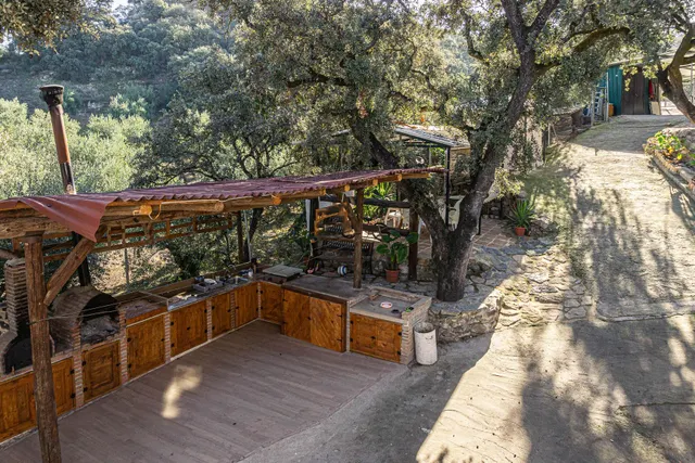 ESPECTACULAR CASA CON TERRENO EN LA SIERRA SUR — 38