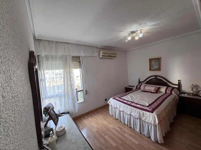 Vivienda reformada con amplia terraza en juan xxiii !!! — 9