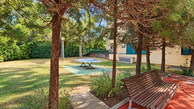 Planta baja con jardín, parking y piscina comunitaria en Palma — 30