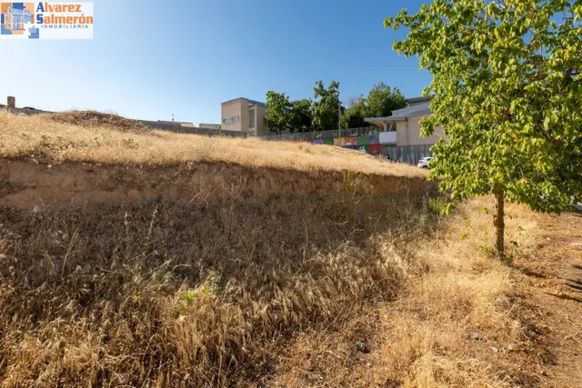 Venta de solar urbano de 258 m2 en Otura (Granada) — 14