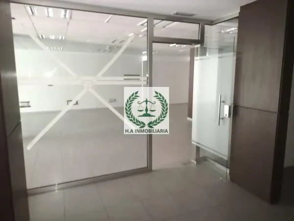 Oficinas en alquiler y venta en Calle Panaderos, 28410, Manzanares El Real (Madrid) — 12