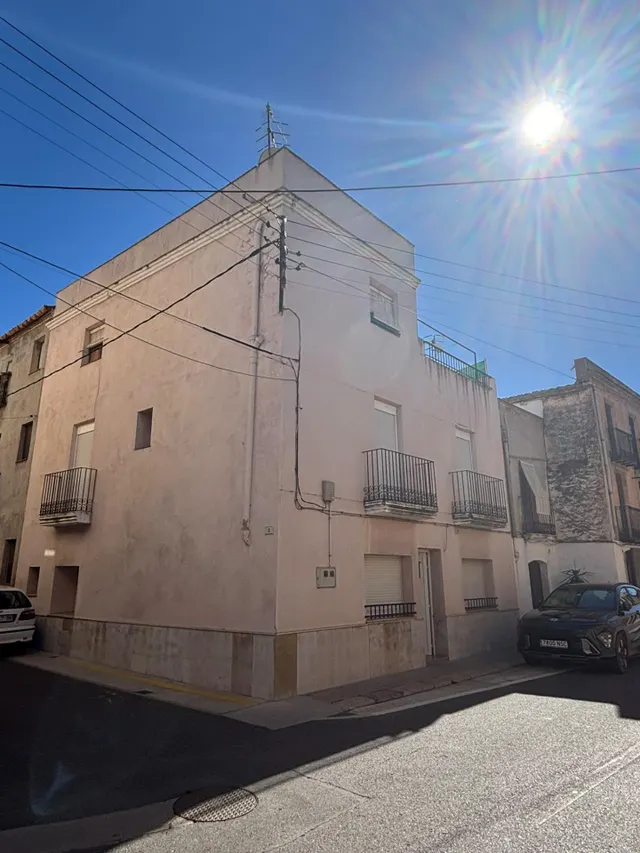 Casa de 194 m2 con 6 habitaciones y terraza en el centro de Bítem (Tortosa) — 34