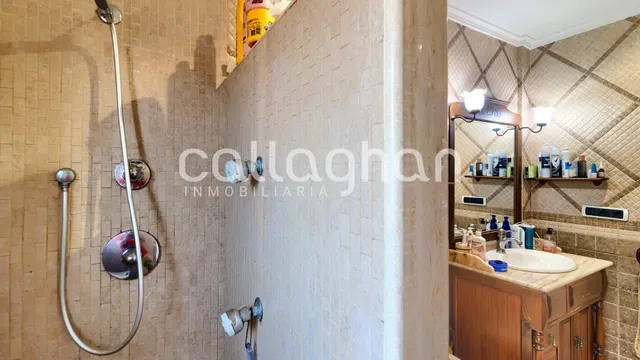 Villa en venta en Playa Almardà — 29
