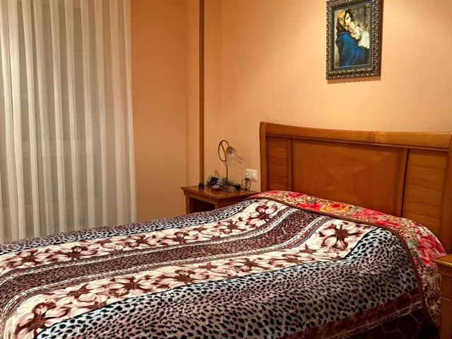 SE PISO SEMINUEVO, 94 M2, AMUEBLADO, COCINA, SALÓN, 3 HAB., 2 BAÑOS, ASCENSOR, TRASTERO, P.G. PARA ENTRAR A VIVIR. — 12