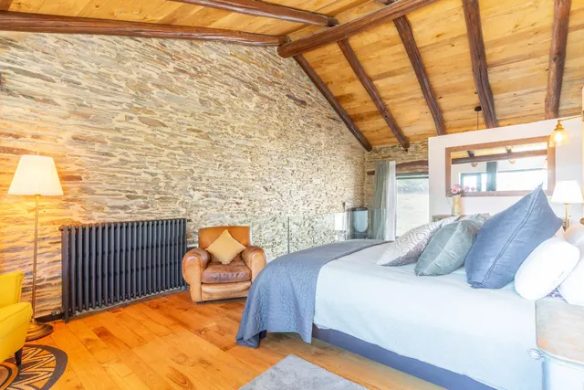 CASA CON ENCANTO EN LUGO — 24