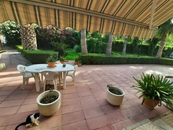 Magnifico chalet cercano al casco urbano — 5