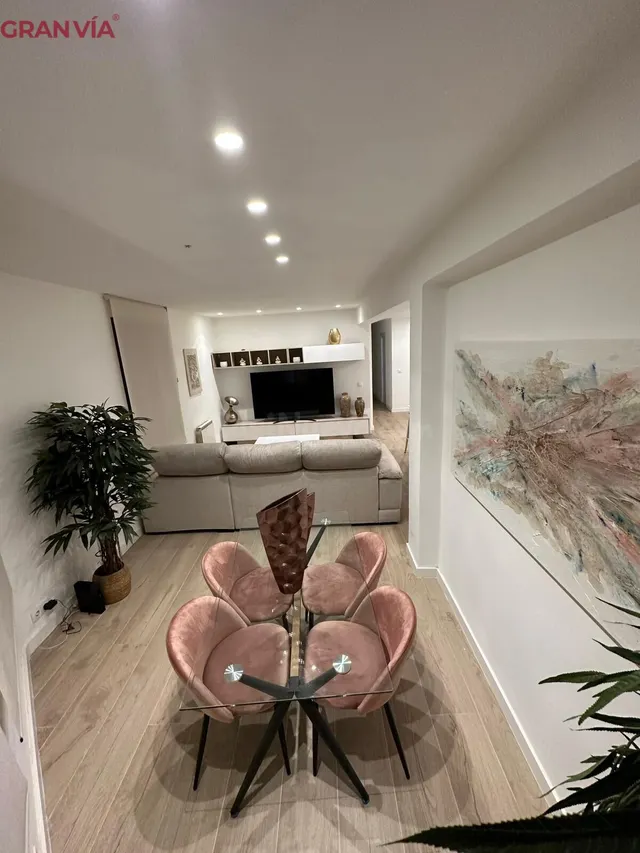 Apartamento reformado a la venta - foto 4