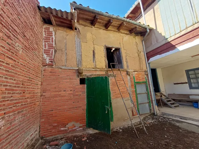 Casa con terreno en Hospital de Órbigo. — 12