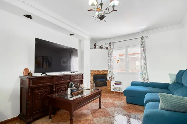 TRIPLEX EN FINES, COMO NUEVO - foto 3