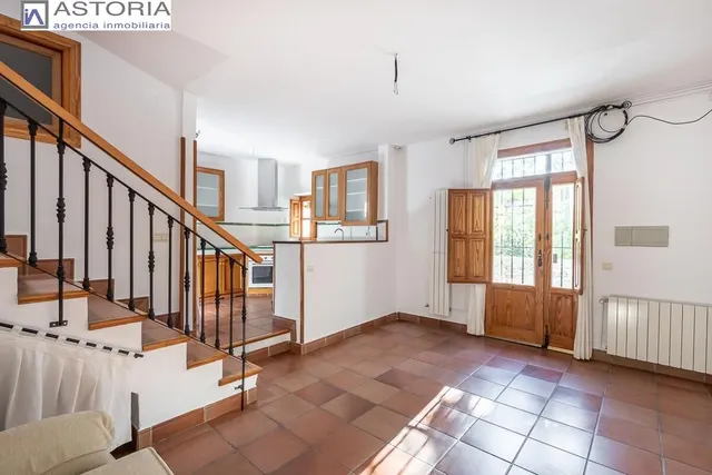 Casa reformada en el Camino del Sacromonte — 9