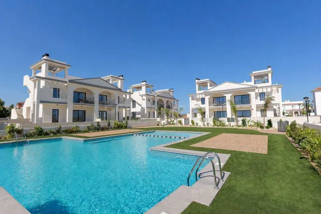 Obra nueva en ciudad quesada — 3