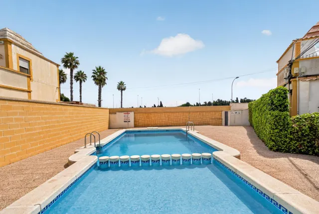 DÚPLEX CON SOLÁRIUM, JARDÍN, PISCINA Y JUNTO A C.C.HABANERAS/ CARREFOUR — 19