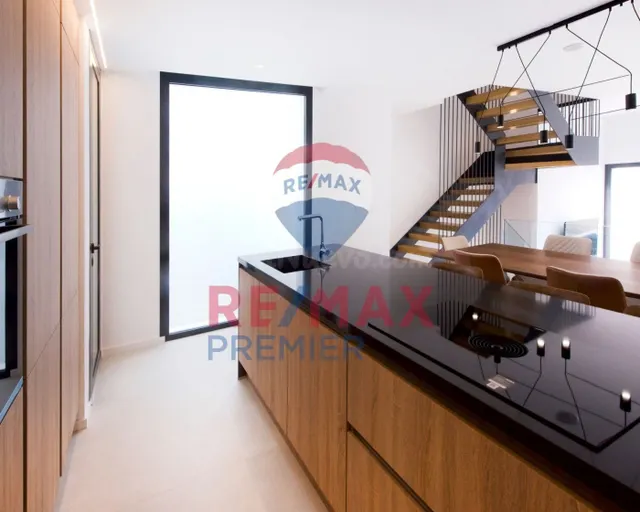 Una nueva y preciosa villa, en una urbanización privada exce - foto 3