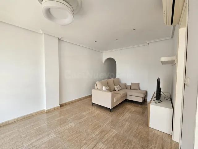 Apartamento en alquiler en Guardamar del segura - foto 2