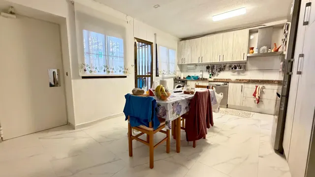 EXCLUSIVA CASA TIPO DÚPLEX TOTALMENTE REFORMADA EN CABEZO DE TORRES. — 15