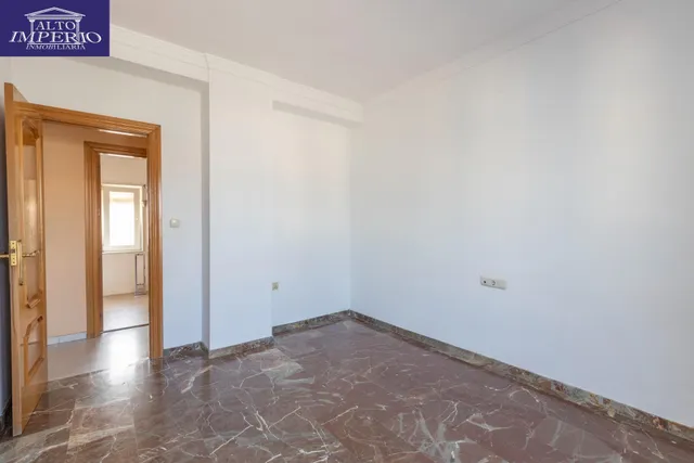 Casa en esquina en venta en Las Gabias — 35