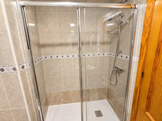PLANTA BAJA - 2 DORMITORIOS - 2 BAÑOS - 87M2 - PATIO — 22