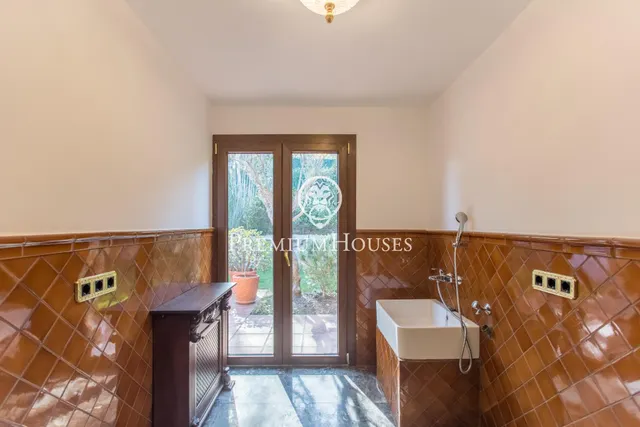 Casa en venta con bonitas vistas al mar en Cala Sant Francesc — 20