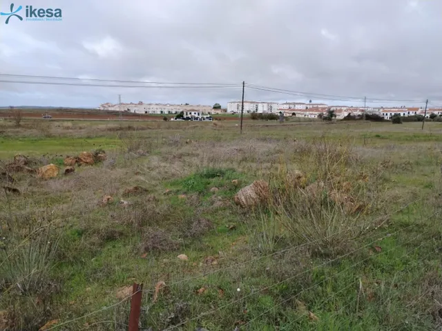 Venta de Finca Rústica en Olivenza (Badajoz) - foto 2